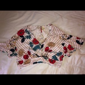 Floral cropped blouse
